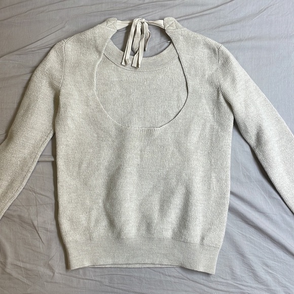 Aritzia Wilfred cut-out back sweater - Picture 2 of 3